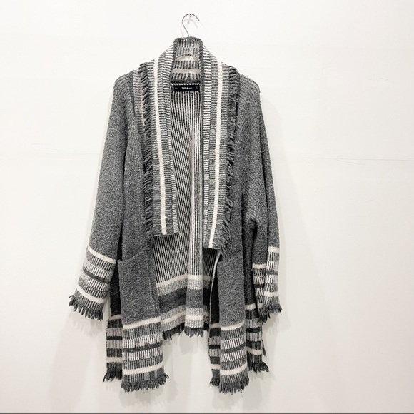 Zara Knit Gray Chunky Oversized Fringe Cardigan Sweater Medium - Picture 2 of 8